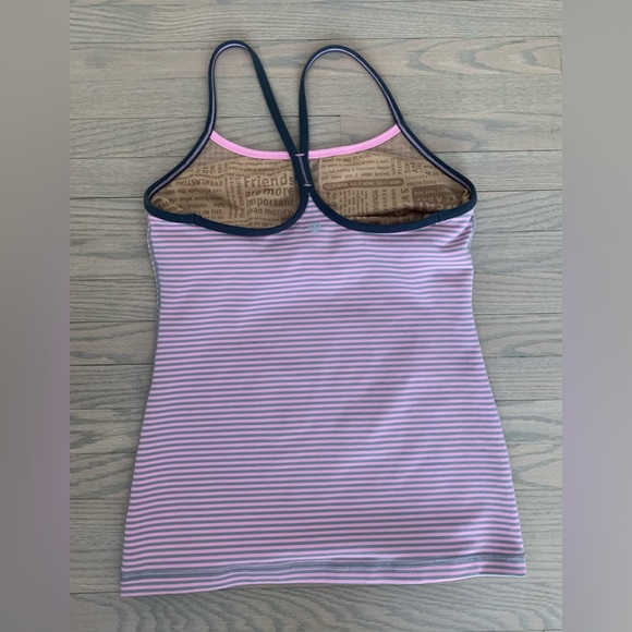 Women’s Lululemon tank top - Picture 2 of 2